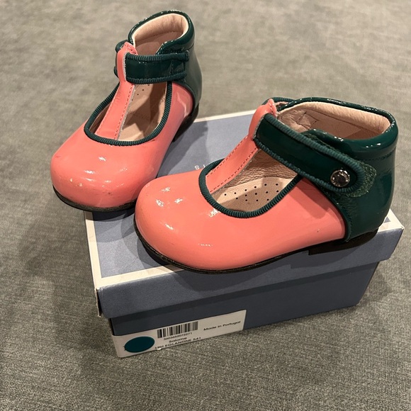 Jacadi Paris - size 20 - T strap Maryjanes - Picture 2 of 7